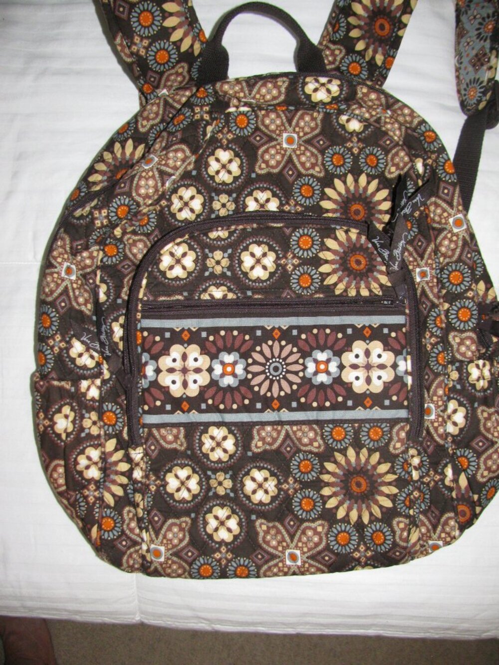 VERA BRAFLEY BACK PACK ~ NEXT TO NEW! - Picture 7 of 7